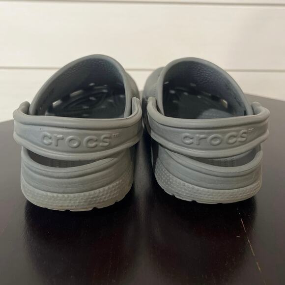Crocs Classic Clogs Grey Size 4 Men/6 Womens - Picture 2 of 5